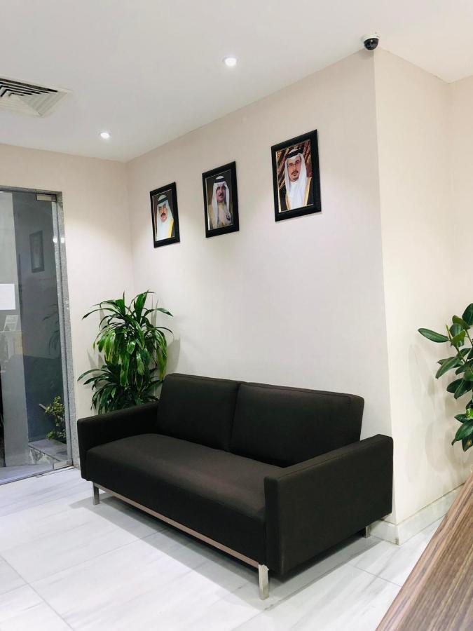 Hotel Tangier Tower Al Manamah Esterno foto