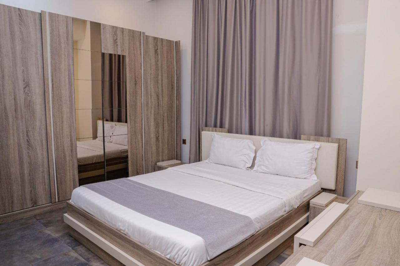 Hotel Tangier Tower Al Manamah Esterno foto