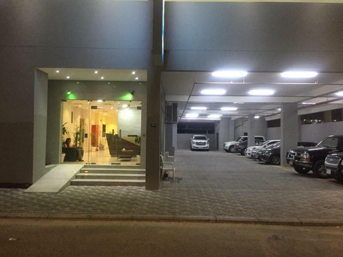 Hotel Tangier Tower Al Manamah Esterno foto