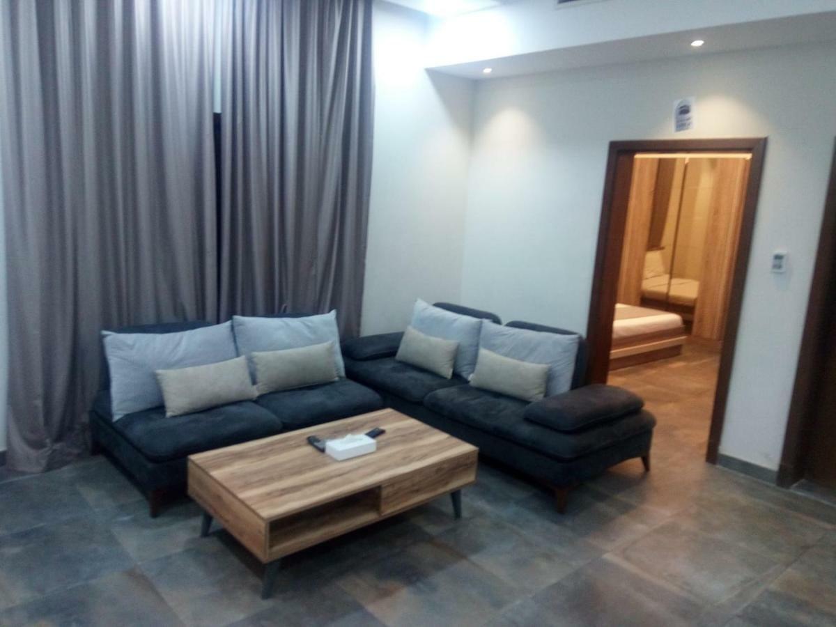 Hotel Tangier Tower Al Manamah Esterno foto